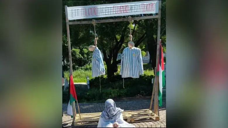 Shock in Sweden: Protestors hang effigies in concentration camp uniforms