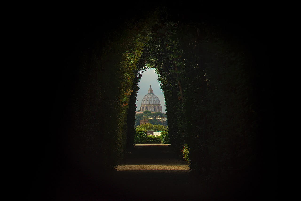keyhole malta rome