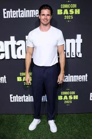Chad Salvador/Shutterstock for Entertainment Weekly Robbie Amell at the 2025 'Entertainment Weekly' Comic-Con bash in San Diego