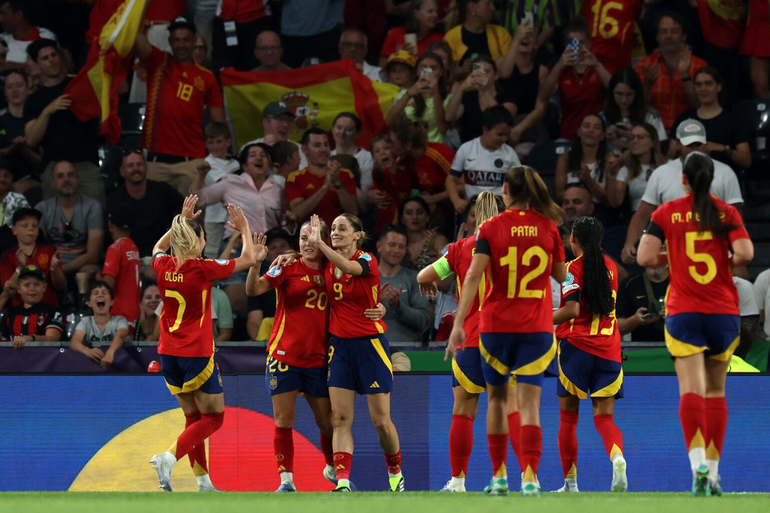 Spain kick off campaign with breezy 5-0 win over Portugal – Her Football Hub