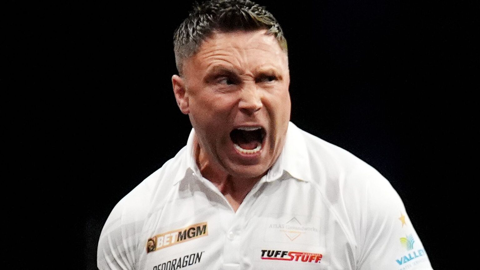Poland Darts Masters: Gerwyn Price beats Stephen Bunting in dramatic final-leg decider to clinch title | Darts News Gerwyn Price celebrates in his match against Luke Littler during the BetMGM Premier League Play-Offs at The O2, London