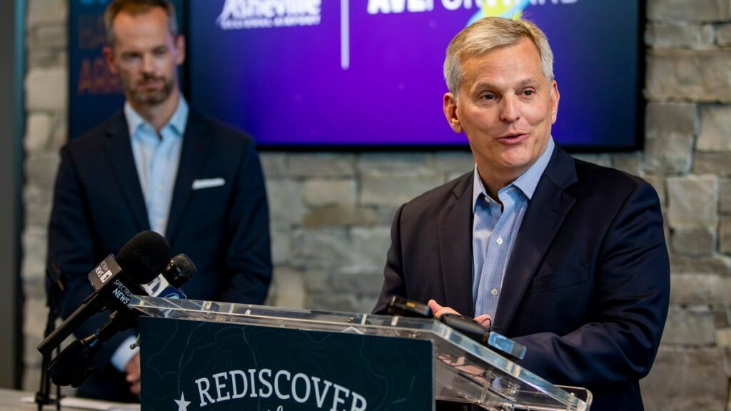 Stein says new airport can boost WNC economy with more tourists