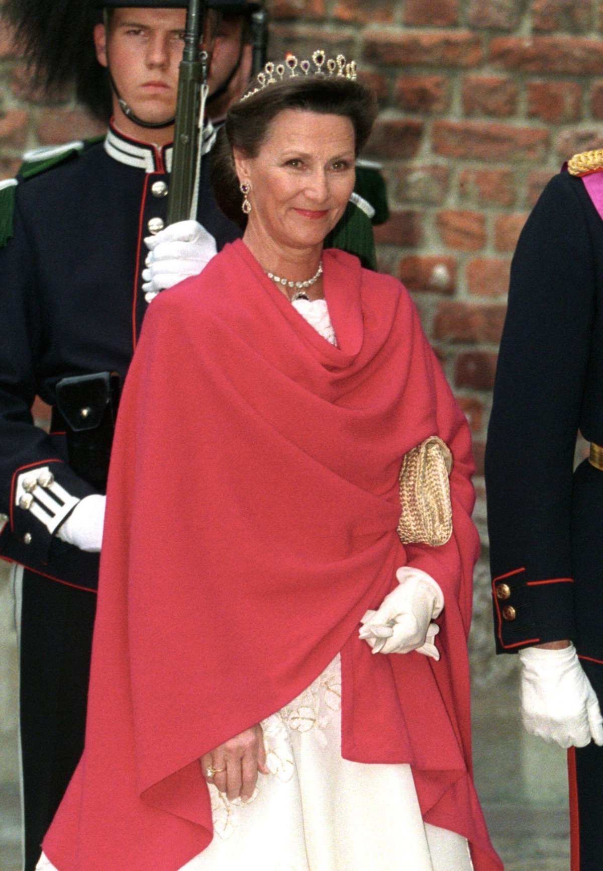 The Queen of Norway attends a gala dinner at Akershus during the Belgian state visit on May 28, 1997 (Jon Eeg/NTB/Alamy)
