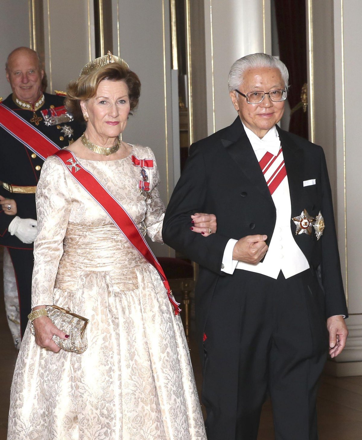 The Queen of Norway attends a state banquet in honor of the visiting President of Singapore at the Royal Palace in Oslo on October 10, 2016 (Vidar Ruud/NTB/Alamy)