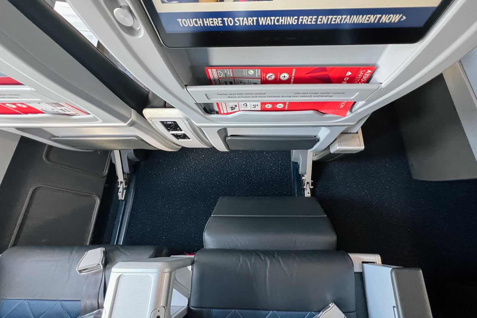 Adjustable leg rest on a Delta Premium Select seat. 
