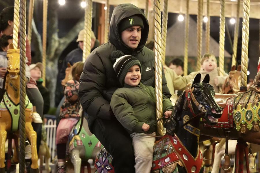 Moments of winter activities in Canberra, Australia-Xinhua