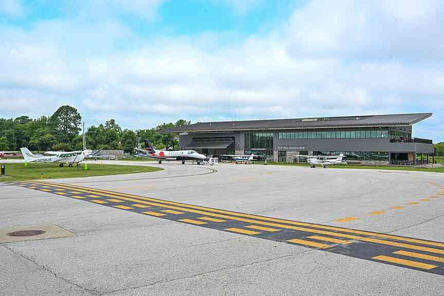 Bentonville Municipal Airport hangar expansion to address aviation needs, boost the economy, leaders say