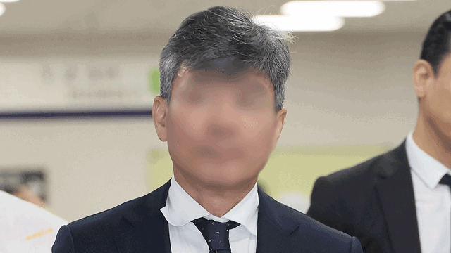 Special Counsel Summons Key Associate of Former First Lady