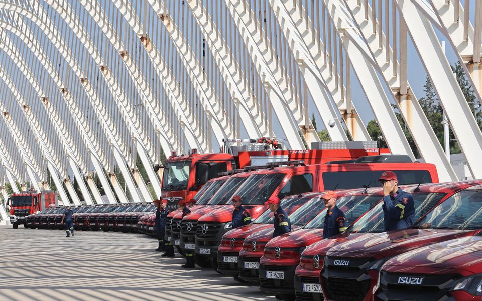 Greece adds 164 firefighting vehicles amid intense wildfire season