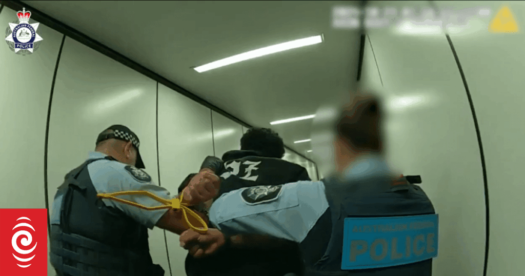 Watch: NZ man sentenced for drunken assault during Perth-Auckland flight