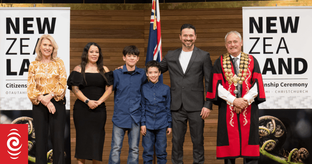 Nearly half of Kiwis applying for Australian citizenship born elsewhere