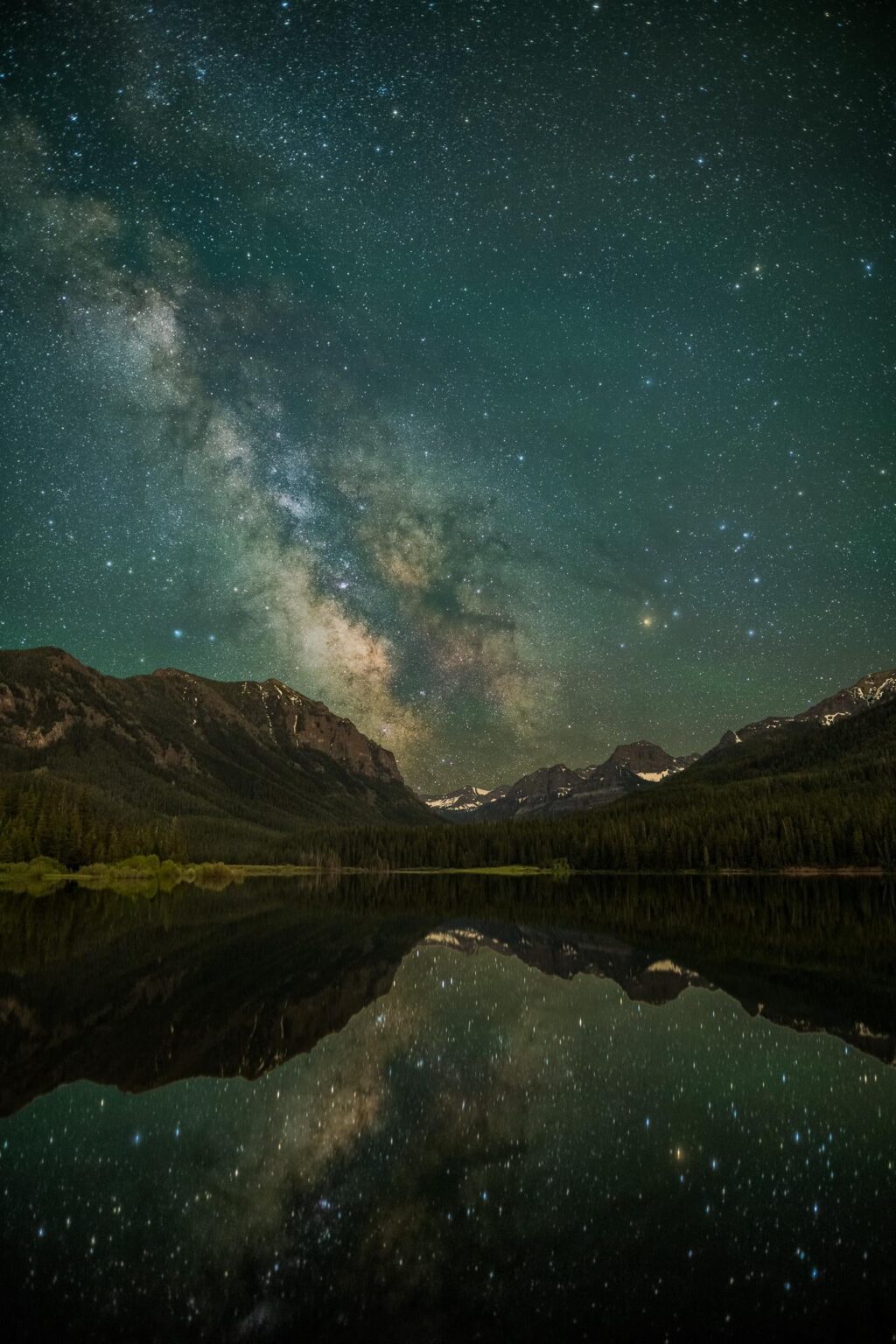 The Milky Way in Montana (a shot blended from images captured at the same time)