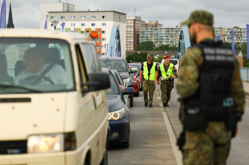 Poland strengthens border control - Chinadaily.com.cn