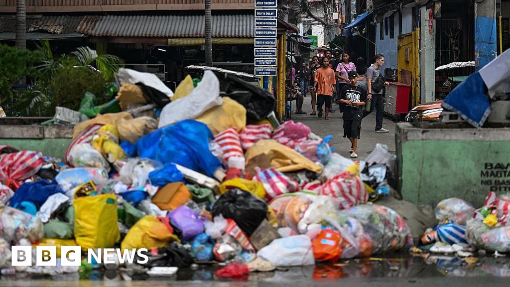 Manila mayor warns of health emergency over mounting rubbish