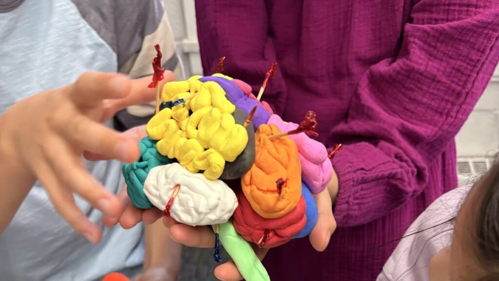 Bergen Tech students share love of art, science with younger students