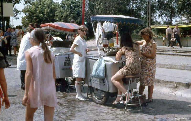 Fascinating Vintage Photos Show Life of Poland in 1970