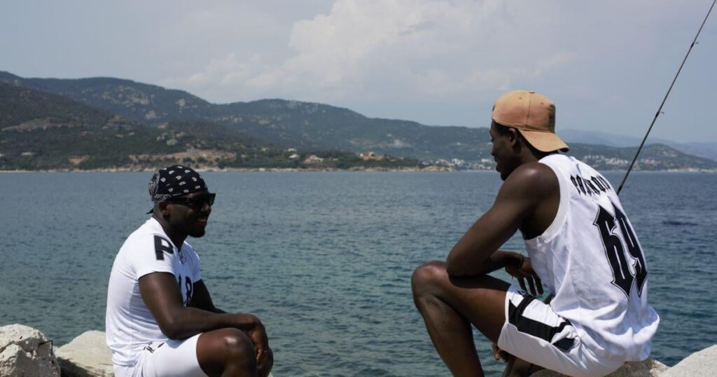 They were filming porn in Platamonas and arrested 2 African protagonists for street vendors