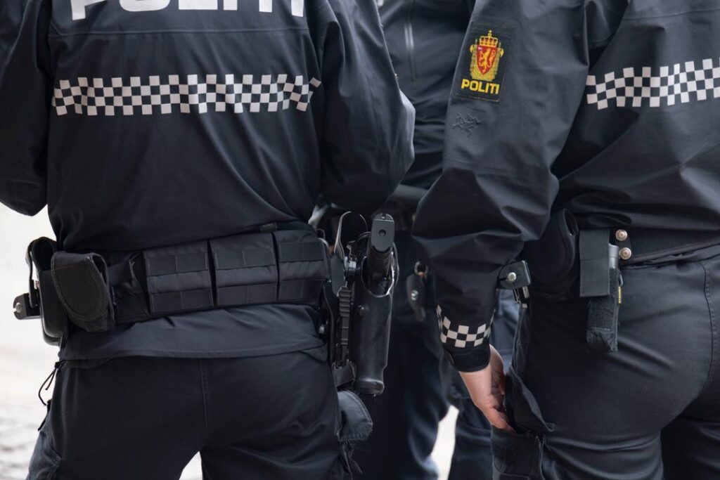 Norwegian police will now be armed – a historic change starting today Norwegian police will now be armed - a historic change starting today