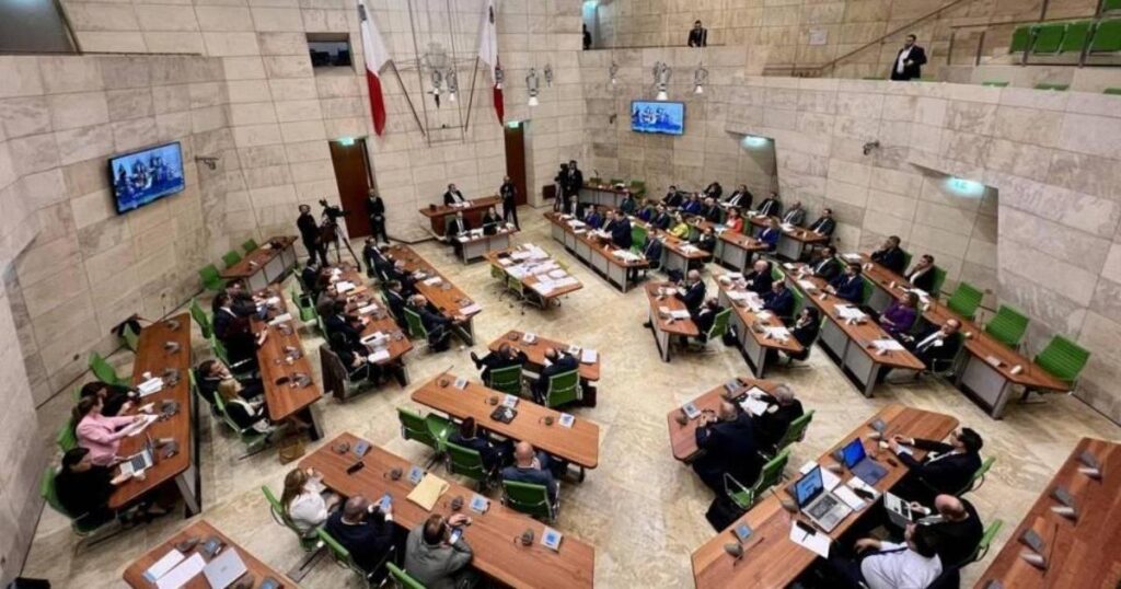 Opposition now backing bill to protect public officers (including MPs) from legal action. This wide reaching immunity is concerning