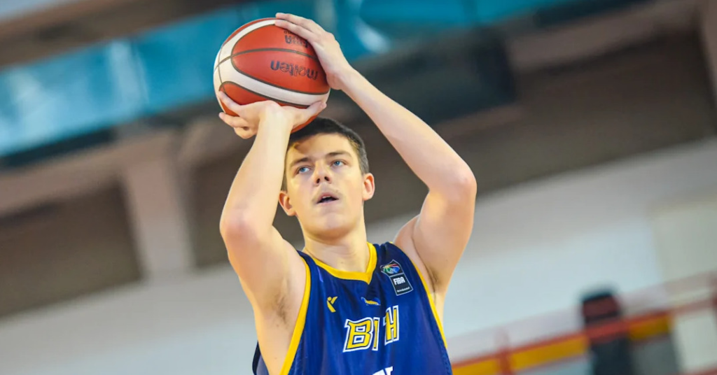 Bosnian center Andrej Acimovic signs with Indiana