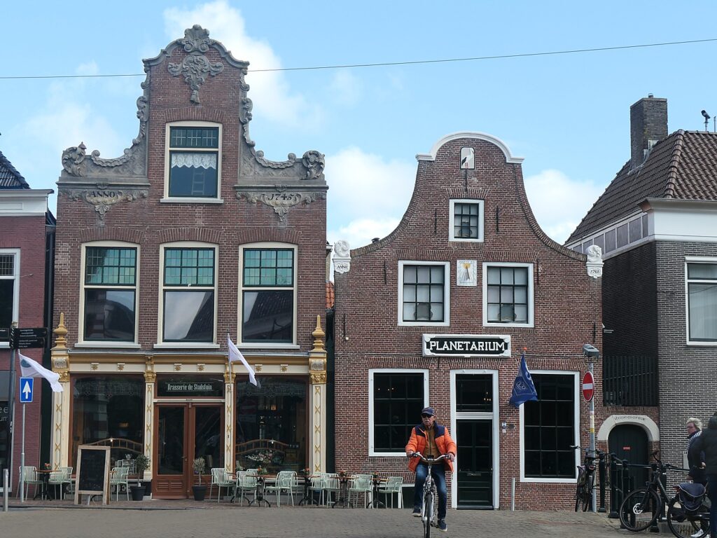 BoatBike Neth L 052325 1760e2 c Karen Rubin Eisinga Planetarium