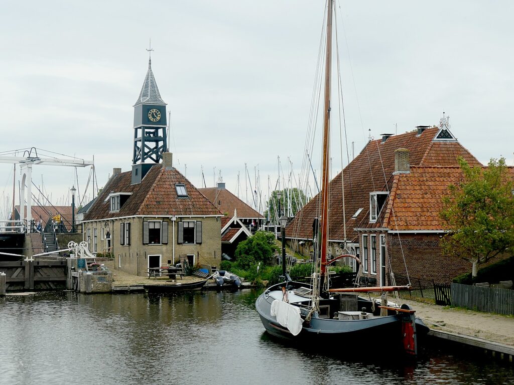 BoatBike Neth L 052425 2204e2 c Karen Rubin Hindeloopen