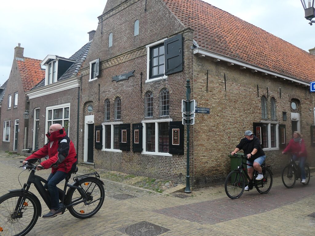 BoatBike Neth L 052425 2213e2 c Karen Rubin Hindeloopen