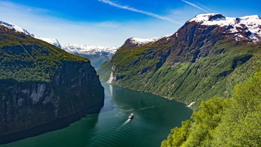 Harvesting—and Tasting—Norway’s Wild Landscape While Sailing Up the Coast Condé Nast Traveler