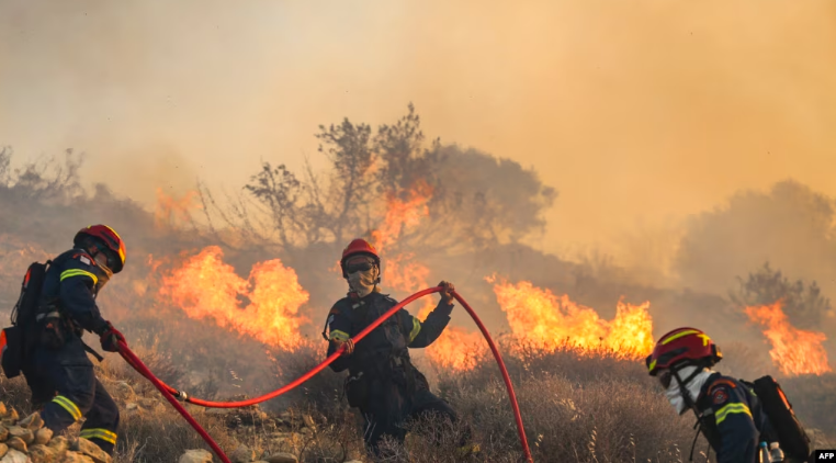 Greece orders work stoppages due to heat Greece orders work stoppages due to heat