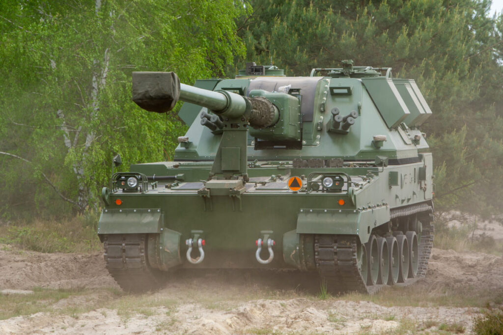 Defence24: Poland Supplies Ukraine with Nearly 300 Armored Vehicles and 106 Artillery Systems in 2024 Defence24: Poland Supplies Ukraine with Nearly 300 Armored Vehicles and 106 Artillery Systems in 2024