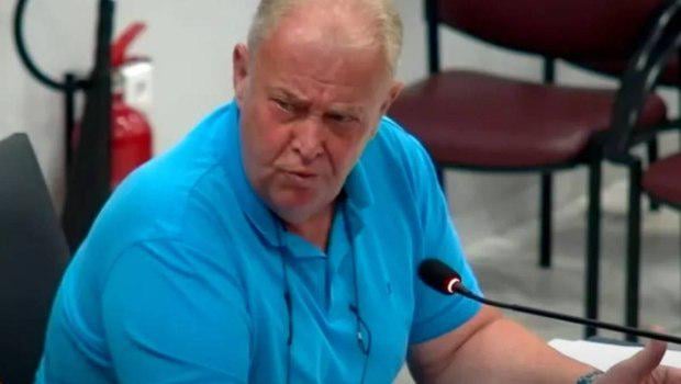 Unacceptable Counselor Statement to the Municipality of Delta - "If you can't avoid rape, look at him" | in.gr
