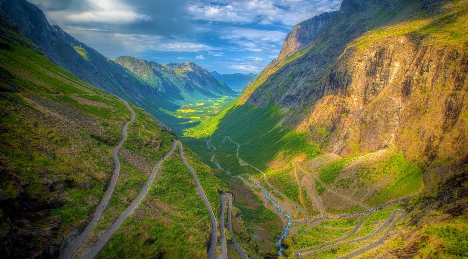 Dutch hiker found alive after two days lost in Norway’s mountains