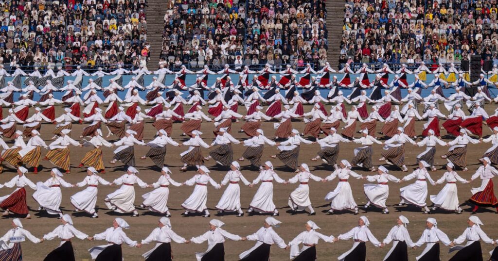 Estonia’s Song and Dance Festival is a celebration of national identity – POLITICO Estonia’s Song and Dance Festival is a celebration of national identity – POLITICO