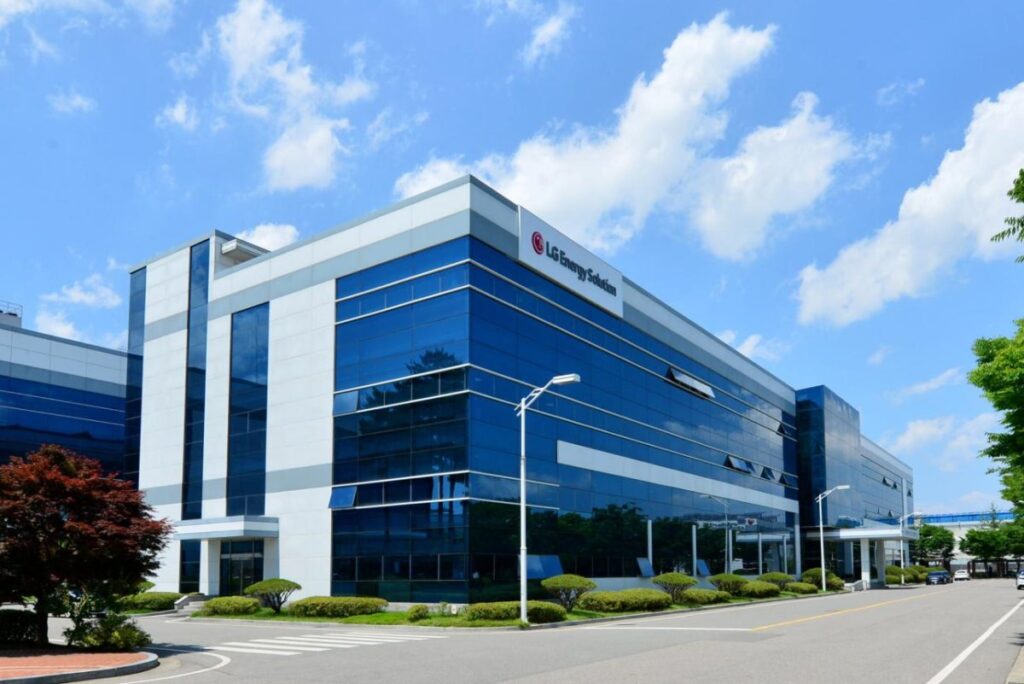 Hyundai Steel, LG Energy Solution turn profit in second quarter