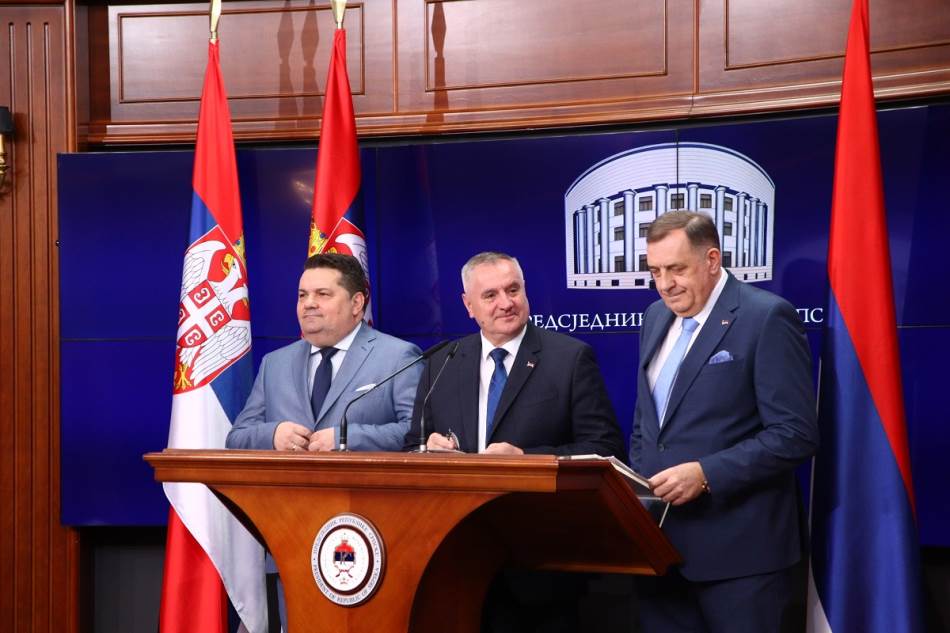 Dangerous Messages from Stevandic: Schmidt brought BiH to a pre-war State
