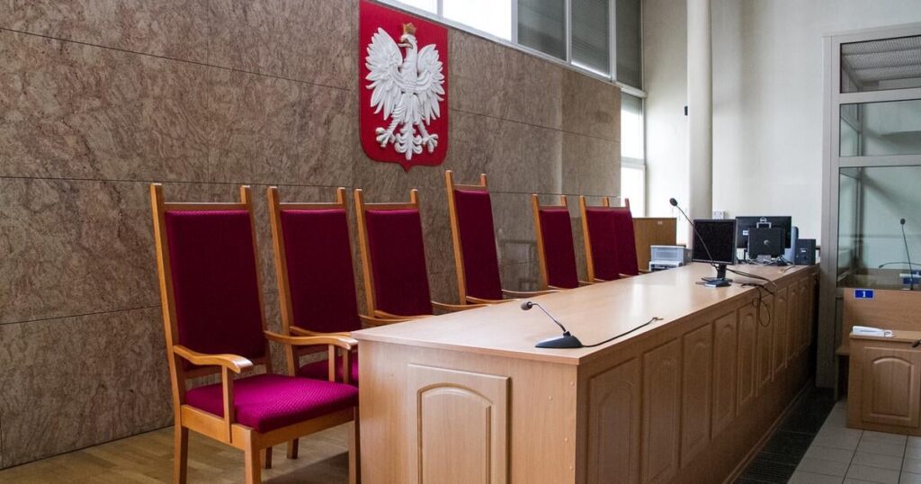 A law student, president of young people for freedom (youth of the New Hope party Sławomir Mentzen) tortured the dancer at the nightclub. “He acted like amok.” Women are a “vaginoistoty” for him A law student, president of young people for freedom (youth of the New Hope party Sławomir Mentzen) tortured the dancer at the nightclub. "He acted like amok." Women are a "vaginoistoty" for him