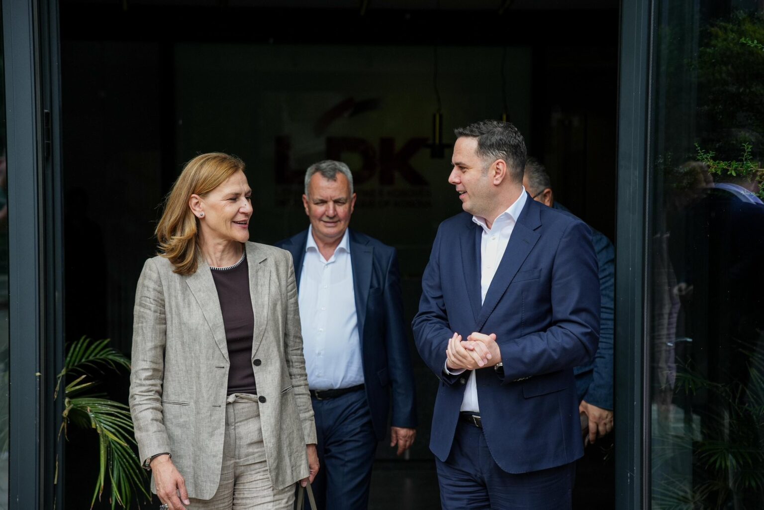 Abdixhiku receives Croatian ambassador, talks about the blockade in the Kosovo Parliament