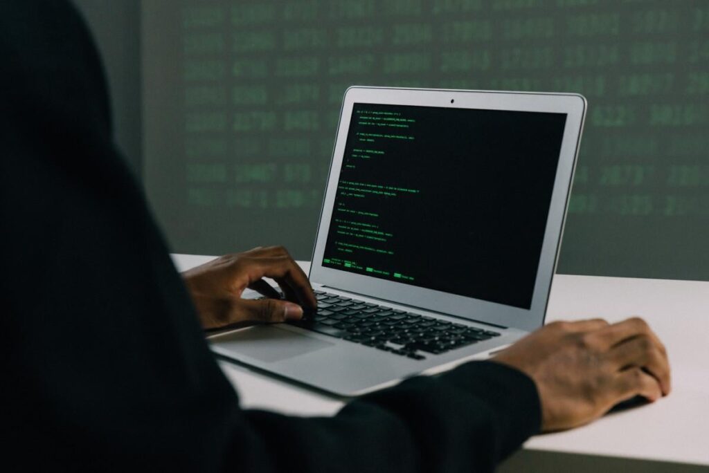 Lavranos, Electrum, Crikel: Virtual Invoices, Endings, State Contracts – The findings that burn Gregory Dimitriadis’ piggy bank Lavranos, Electrum, Crikel: Virtual Invoices, Endings, State Contracts - The findings that burn Gregory Dimitriadis' piggy bank
