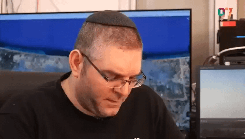 "Rafael Ayon, Israeli, confiscated his radio team before October 7 and returned it after October 7. He tried to warn the Israeli army, but they told him that he was" blocked "by someone" above ""