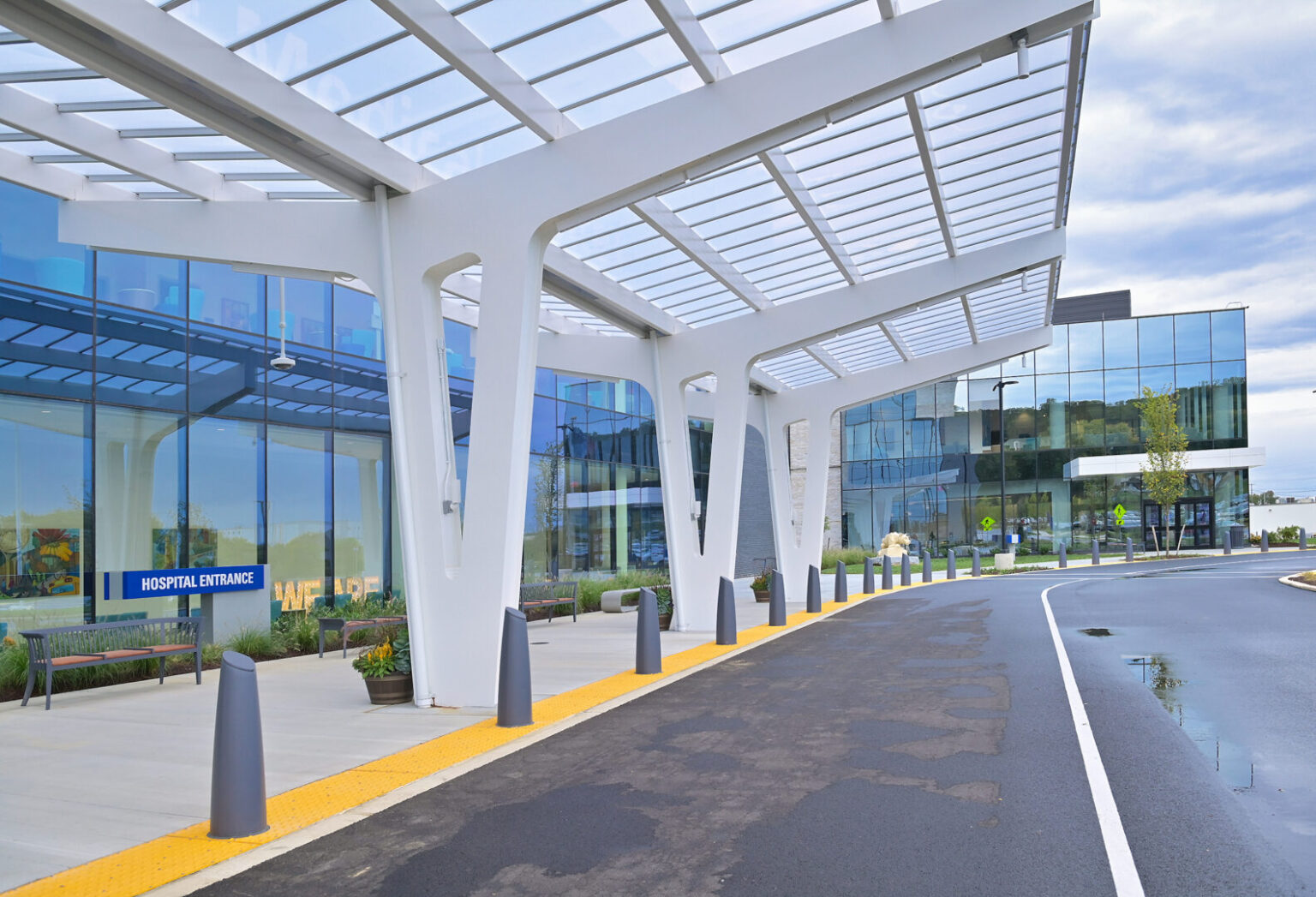The main entrace waits for action during the first day of operation at Penn State Lancaster Medical Center on State Road in Lancaster on Monday, Oct. 3, 2022.