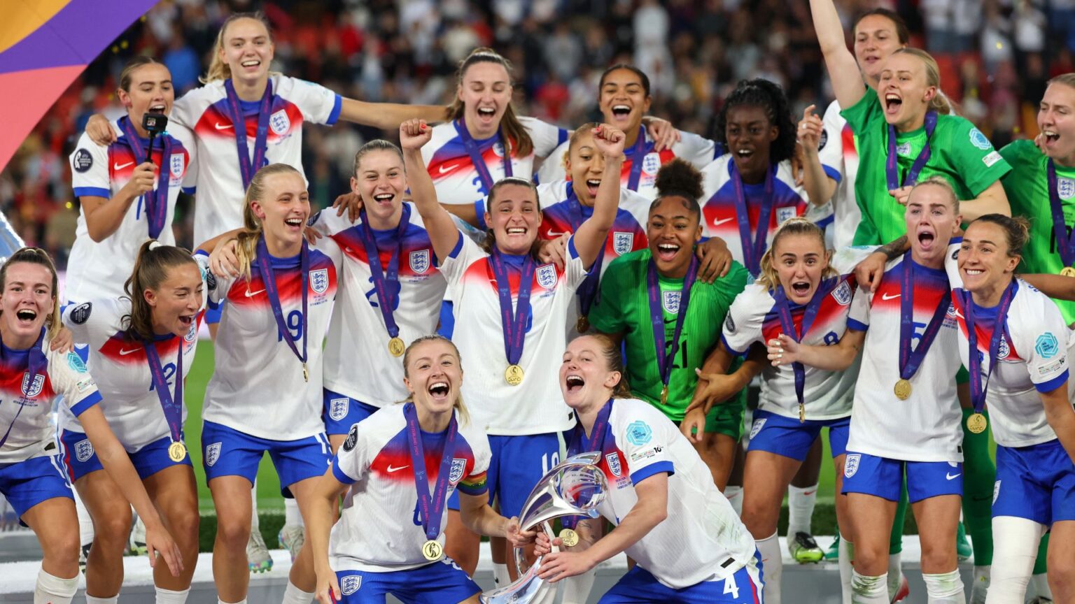England 1 Spain 1 (3-1 pens) – Women’s Euro 2025 final LIVE RESULT: Lionesses WIN shootout thanks to Hampton & Kelly England 1 Spain 1 (3-1 pens) - Women's Euro 2025 final LIVE RESULT: Lionesses WIN shootout thanks to Hampton & Kelly