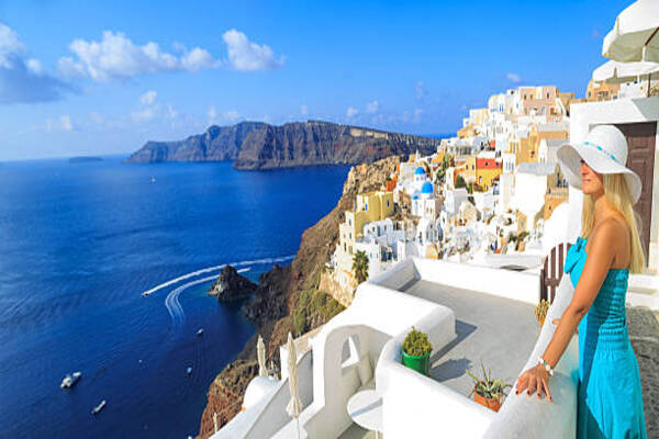 Greece’s Santorini Island Introduces Entry Levy On Cruise Visitors To Protect Local Infrastructure And Environment