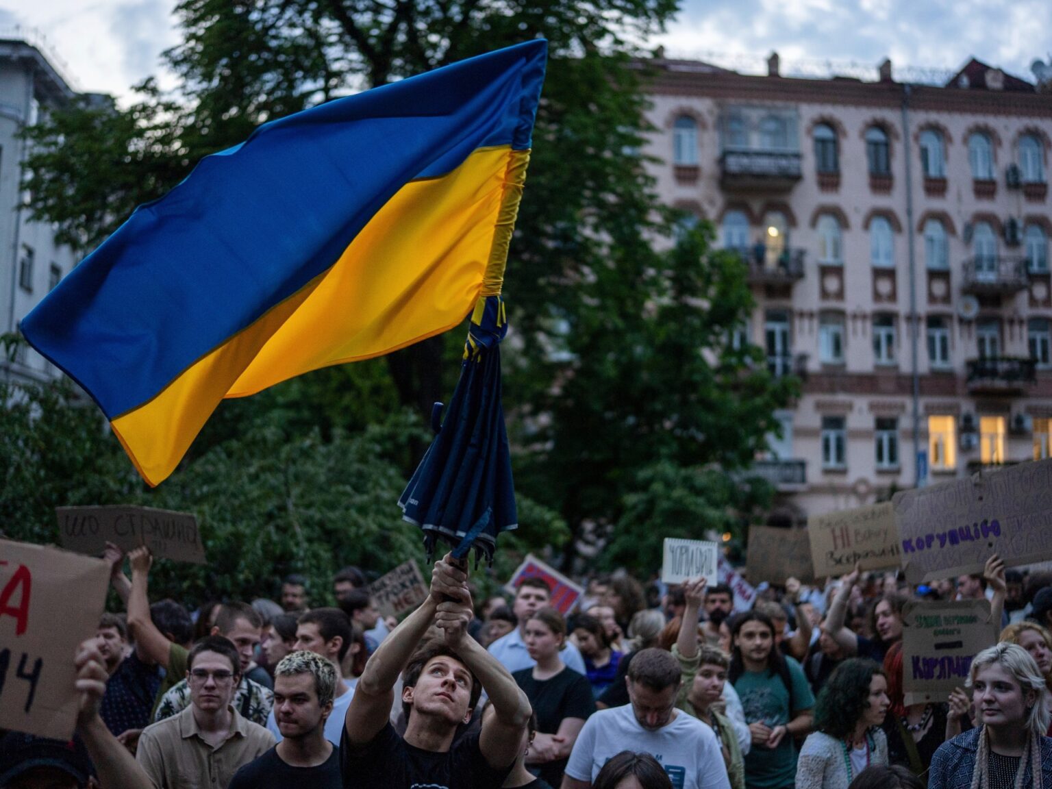 Zelenskyy promises new bill amid growing pressure over anticorruption law | Russia-Ukraine war News