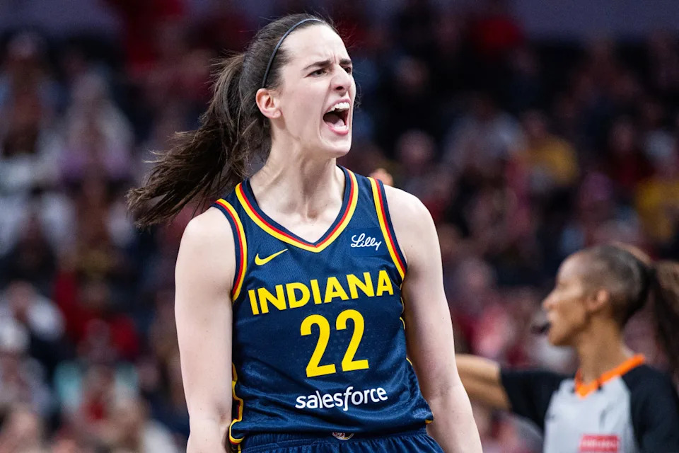 Indiana Fever guard Caitlin Clark (22)Trevor Ruszkowski-Imagn Images