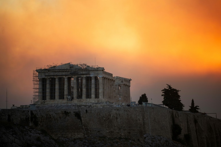 Acropolis shuts, outdoor work halted as heatwave scorches Greece Yahoo news home