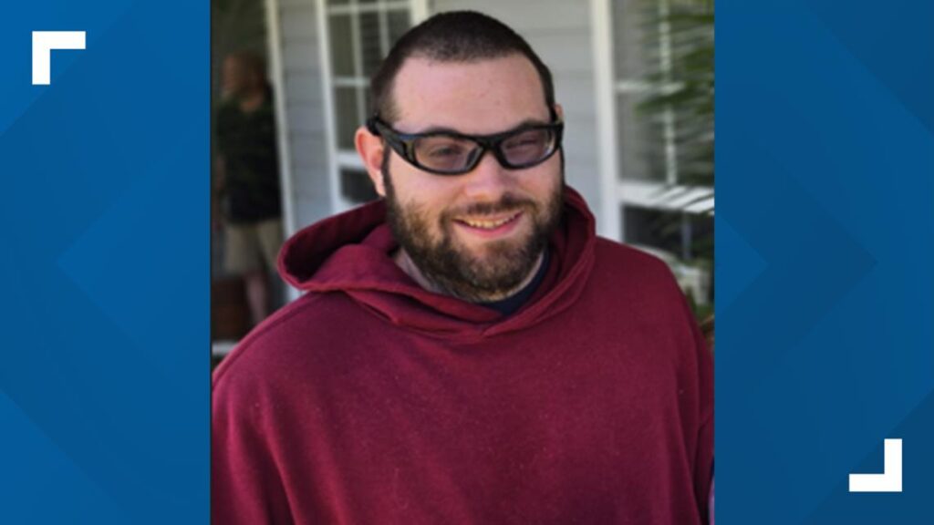 Lexington police search for missing man with mental health issues