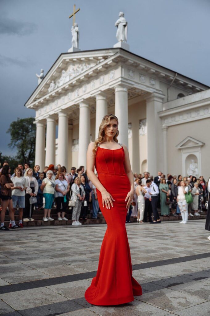 Polish girl from Vilnius (Polish school graduates' ball in Vilnius)