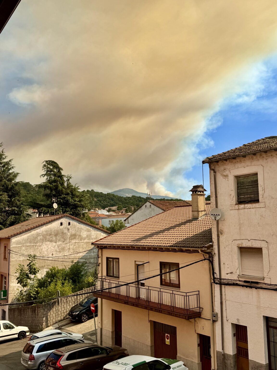 Wild Fire in Mombeltrán/Cuevas de Valle