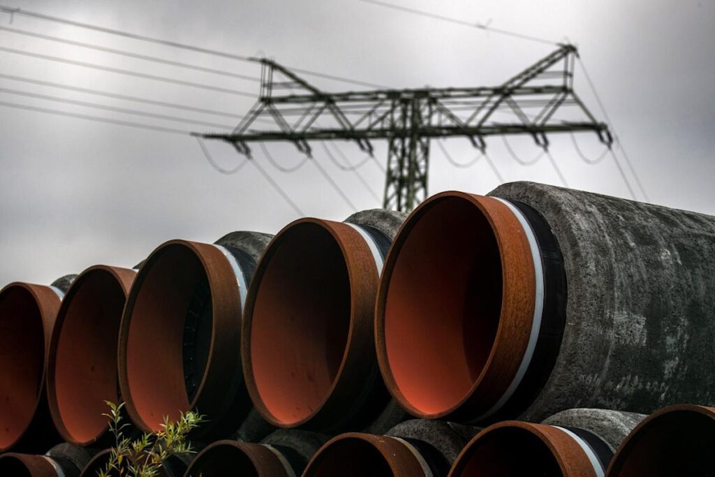 Oil Prices Jump After Trump Ratchets Up Truce Pressure on Russia
