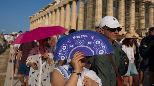 Temperatures in Greece reach nearly 46 degrees Celsius